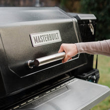 Load image into Gallery viewer, Masterbuilt® AutoIgnite™ Series 545 Digital Charcoal Grill