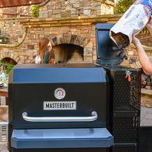 Load image into Gallery viewer, Masterbuilt® Gravity Series 1050 Grill & Smoker