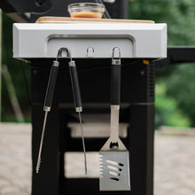 Load image into Gallery viewer, Masterbuilt® - Gravity Series™ 600 Digital Charcoal BBQ & Smoker