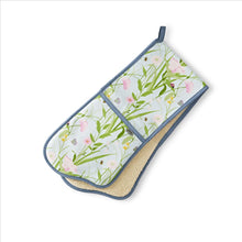 Load image into Gallery viewer, AGA Wild Meadow Double Oven Glove
